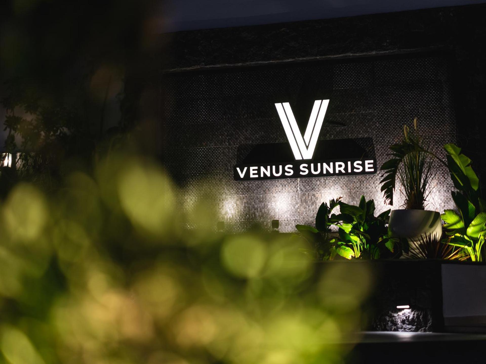 Venus Sunrise Suites & Villas Vourvoúlos 外观 照片
